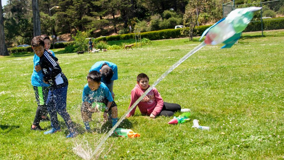 The Cool Science Dad: Summer = Water Bottle Rockets